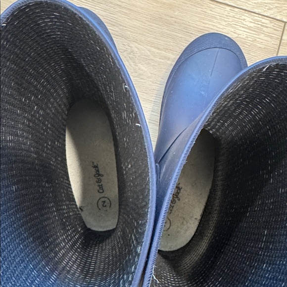 Boys Cat & Jack Rain boots. Used. Size 2Y. Color Blue. - Picture 5 of 10